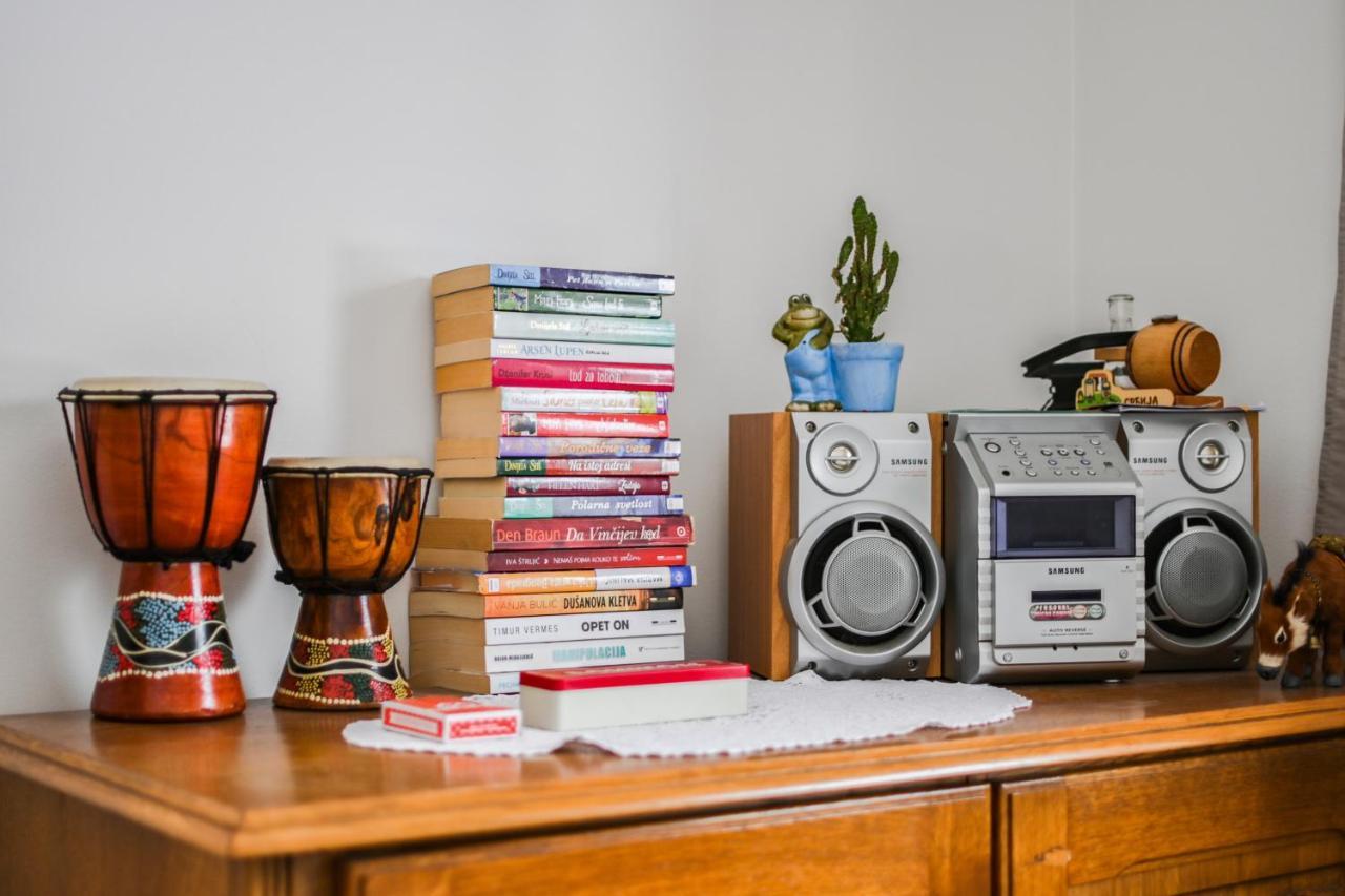 Apartmani Lunija Gornji Milanovac Buitenkant foto
