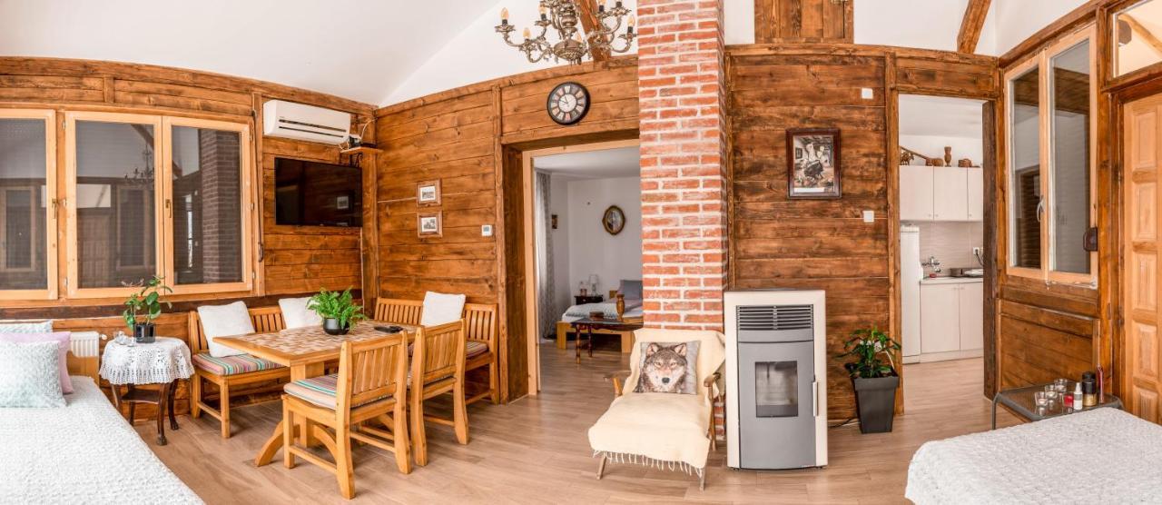 Apartmani Lunija Gornji Milanovac Buitenkant foto