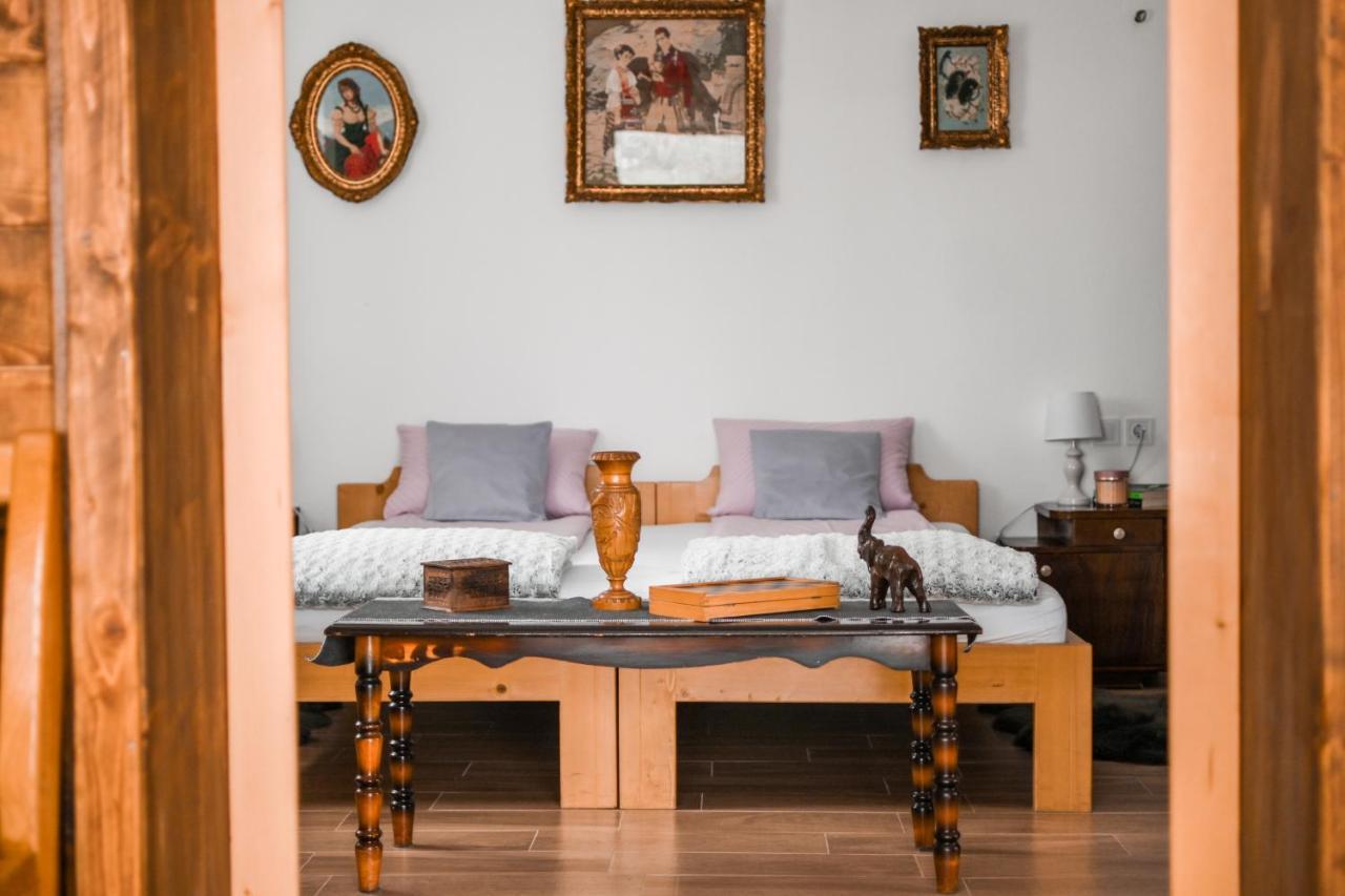 Apartmani Lunija Gornji Milanovac Buitenkant foto